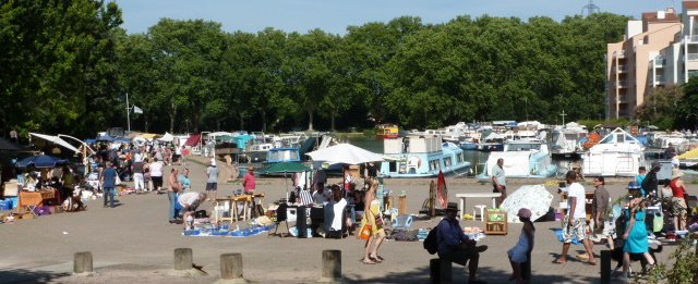 vide grenier2.jpg